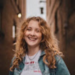 Meet your Posher, Sarah beth